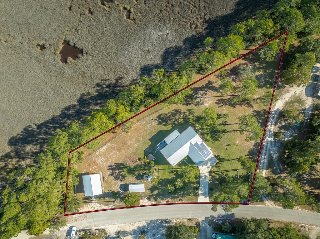559 River Rd, 32322