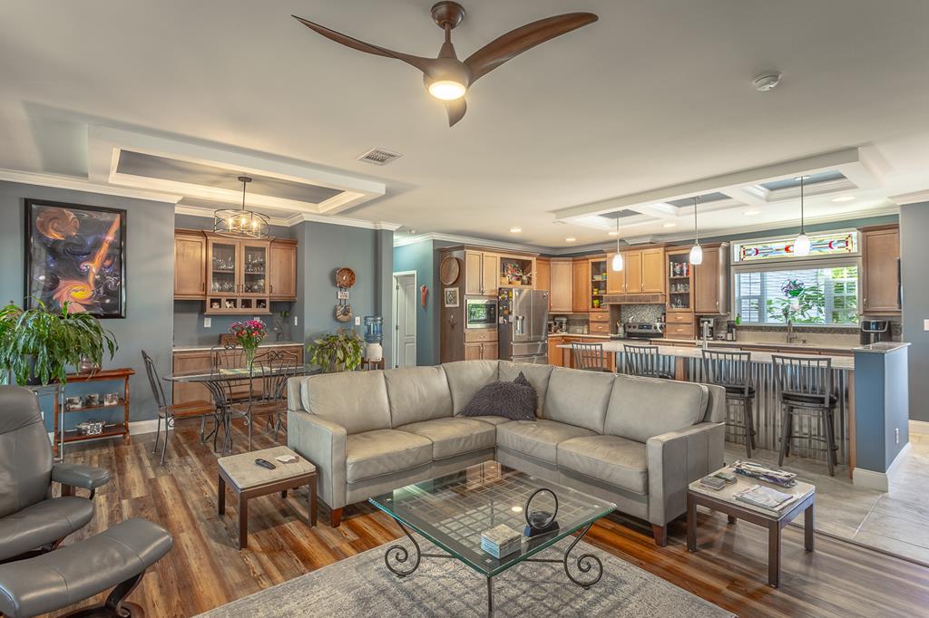 559 River Rd, 32322