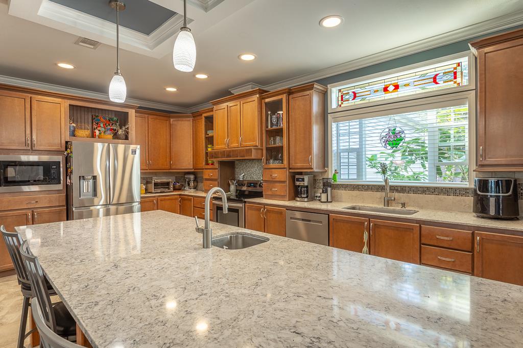 559 River Rd, 32322