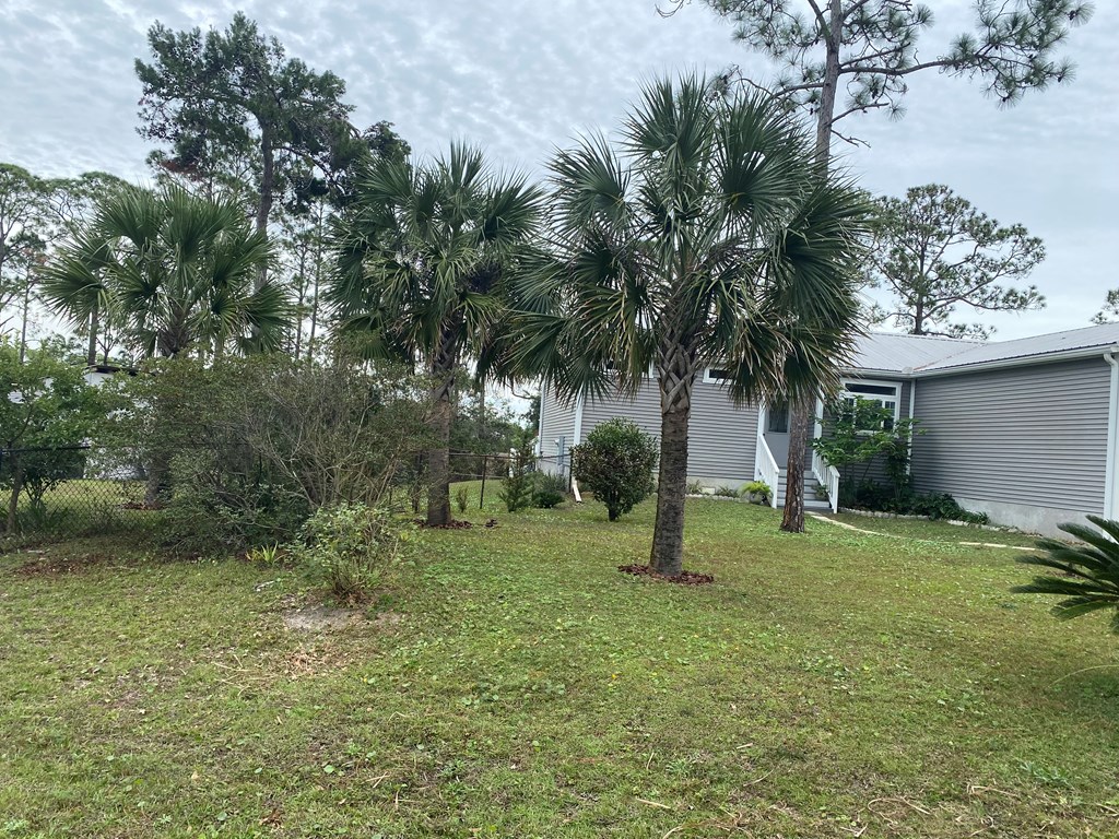 559 River Rd, 32322