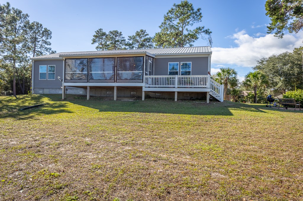 559 River Rd, 32322