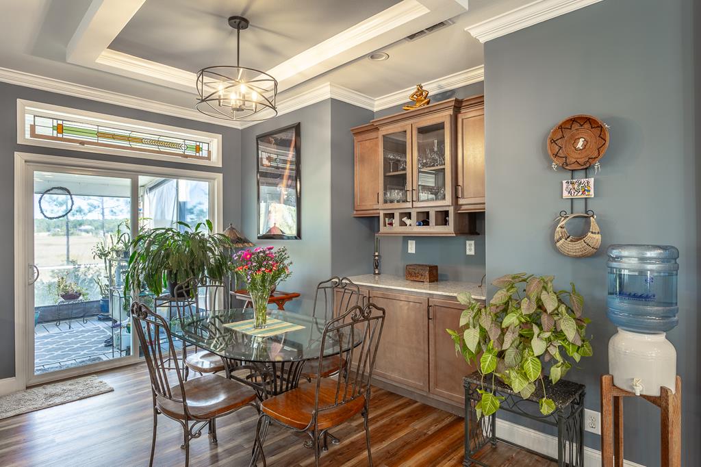 559 River Rd, 32322