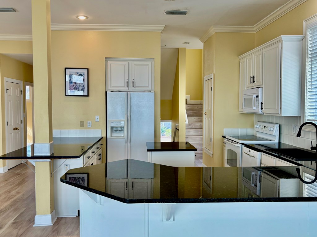 2274 Sailfish Dr, St. George Island 32328