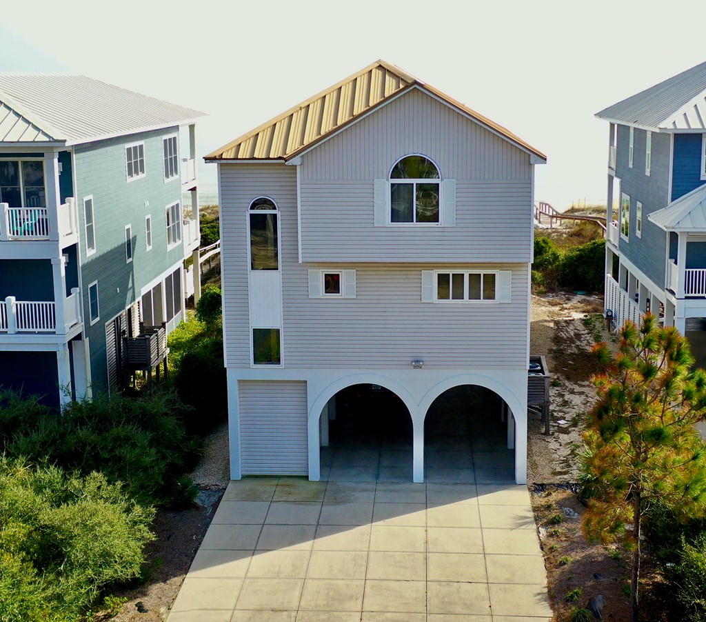 2274 Sailfish Dr, St. George Island 32328