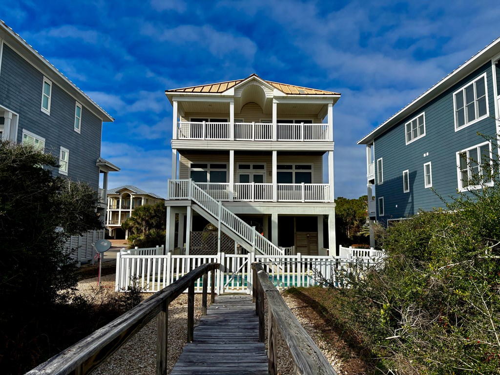 2274 Sailfish Dr, St. George Island 32328
