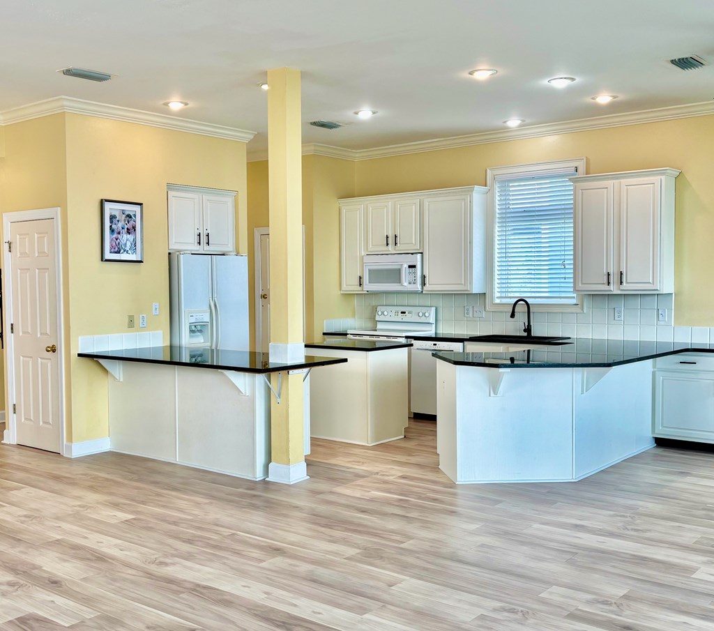 2274 Sailfish Dr, St. George Island 32328