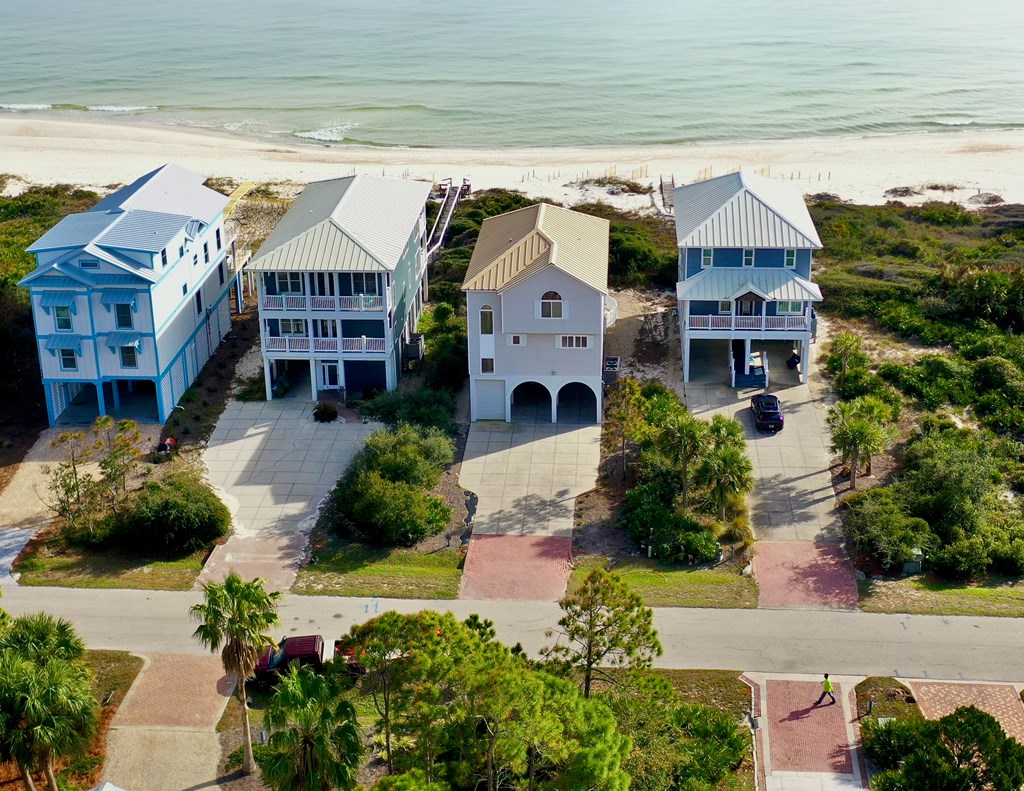 2274 Sailfish Dr, St. George Island 32328