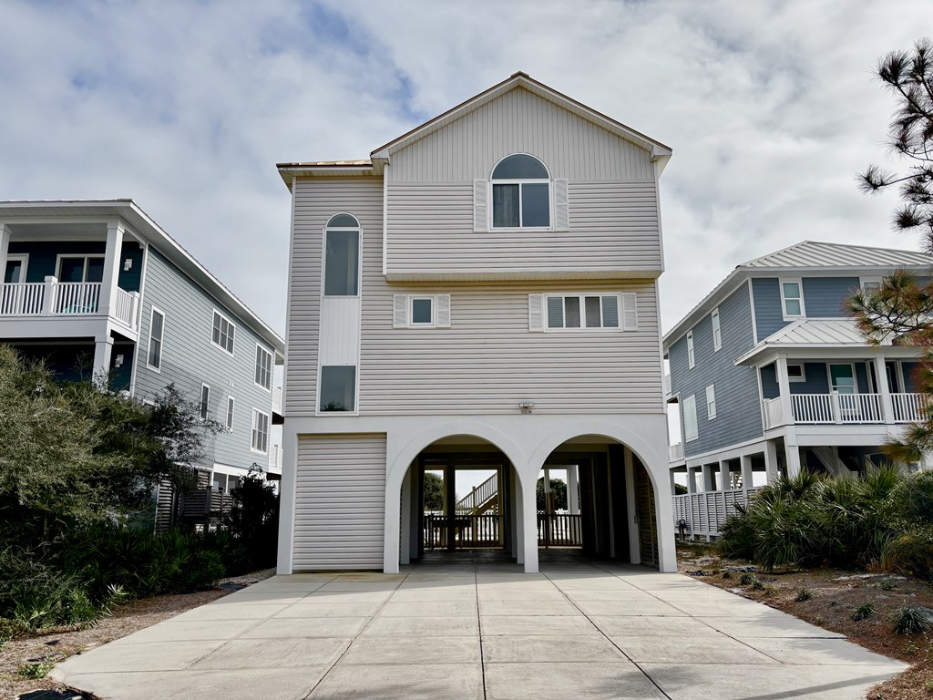 2274 Sailfish Dr, St. George Island 32328