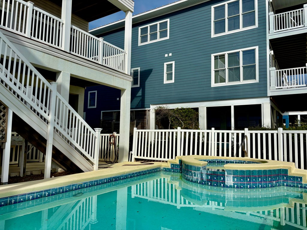 2274 Sailfish Dr, St. George Island 32328