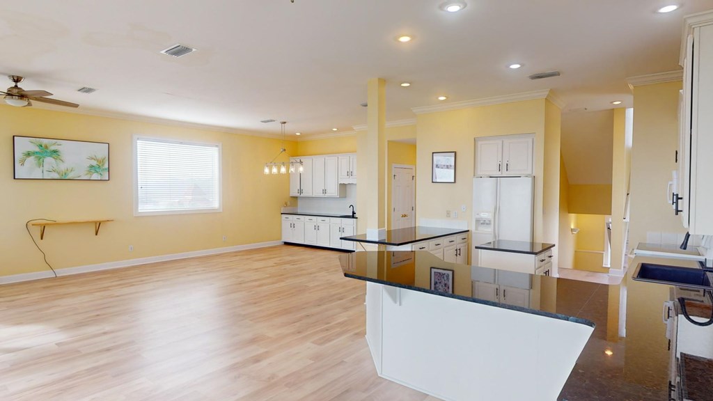 2274 Sailfish Dr, St. George Island 32328