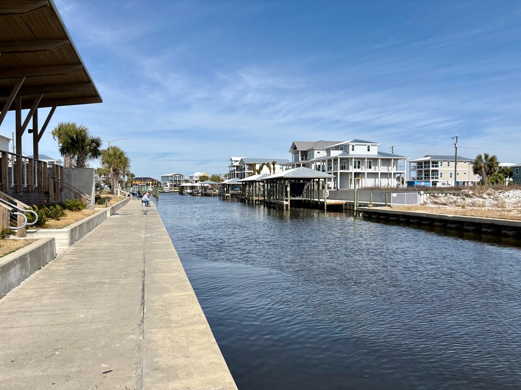 130 Canal Pkwy, 32456