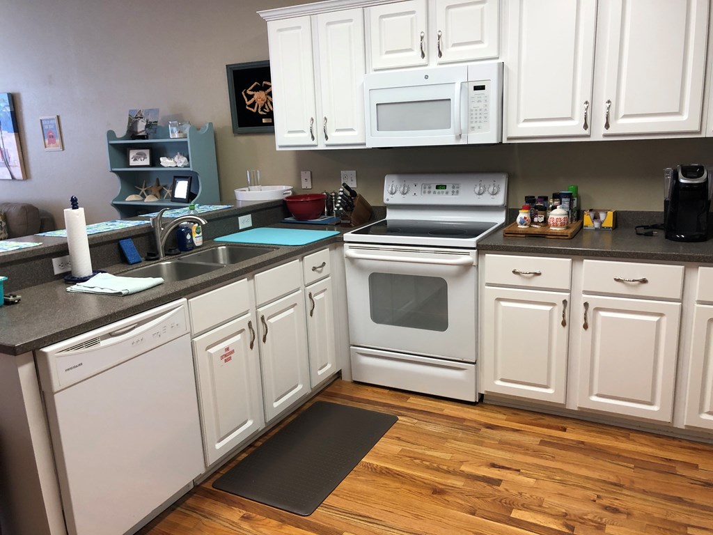 502B E Meridian Ave # B, 32322 Unit: B