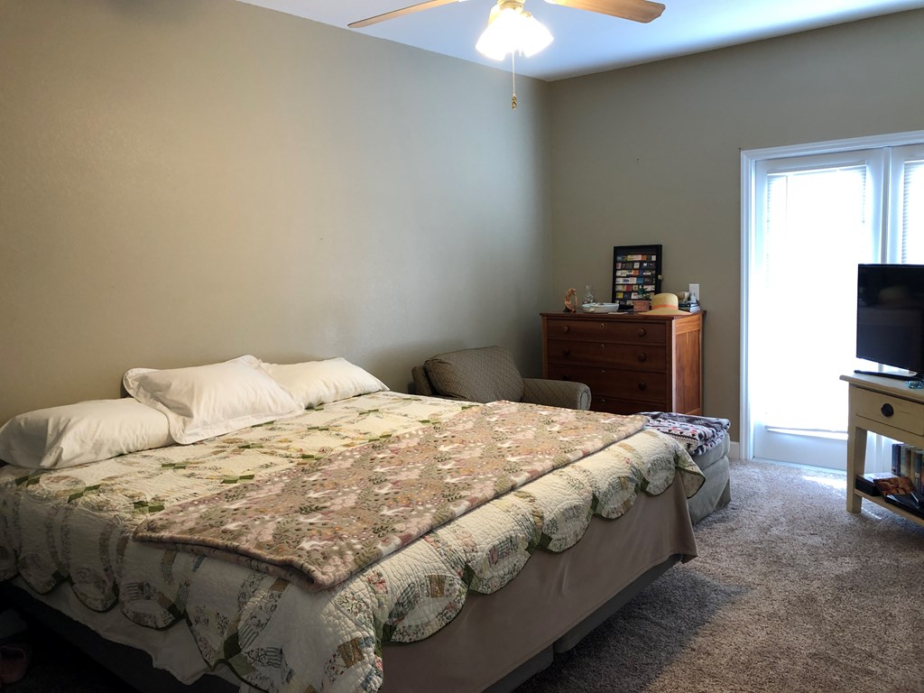 502B E Meridian Ave # B, 32322 Unit: B