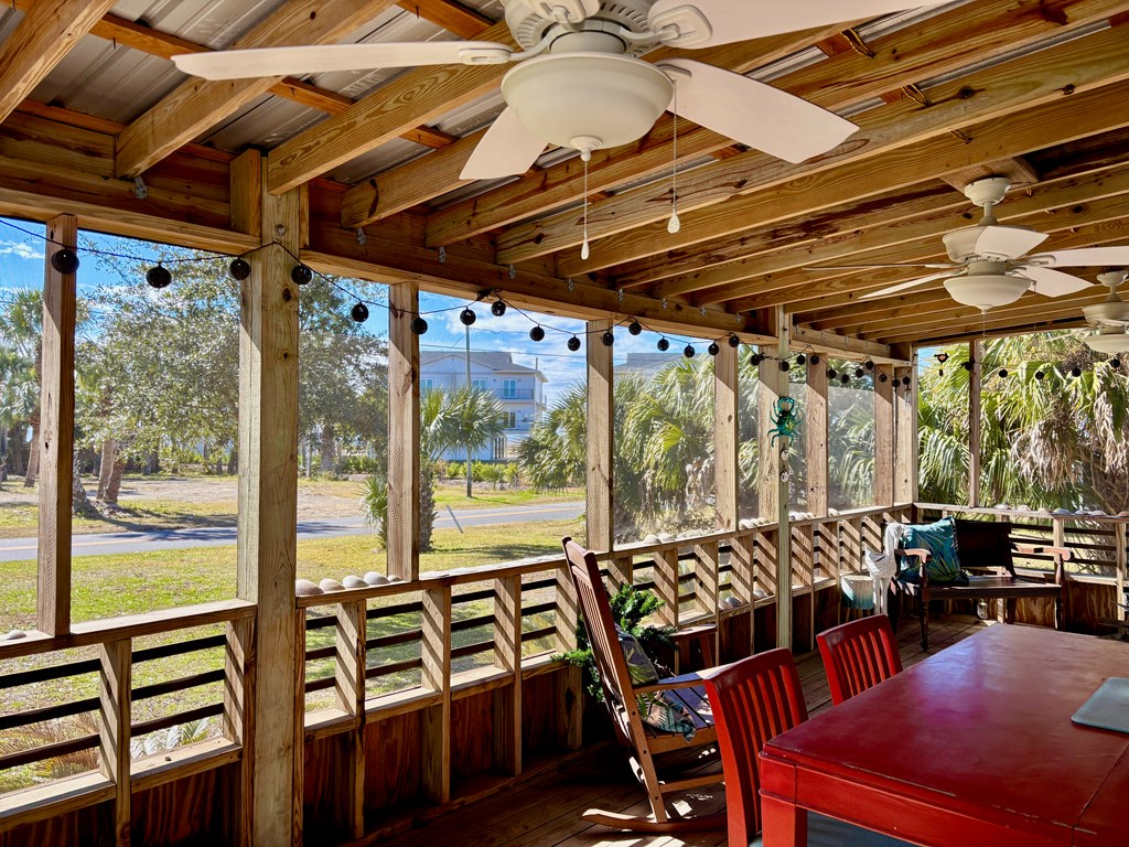 267 Pompano St, Port St. Joe 32456