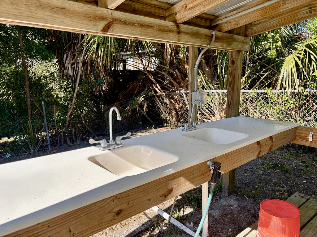 267 Pompano St, Port St. Joe 32456
