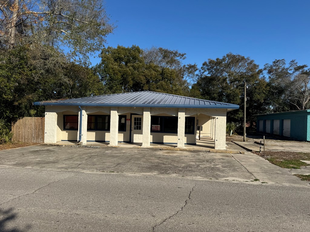 304-306 W 8th St, 32322
