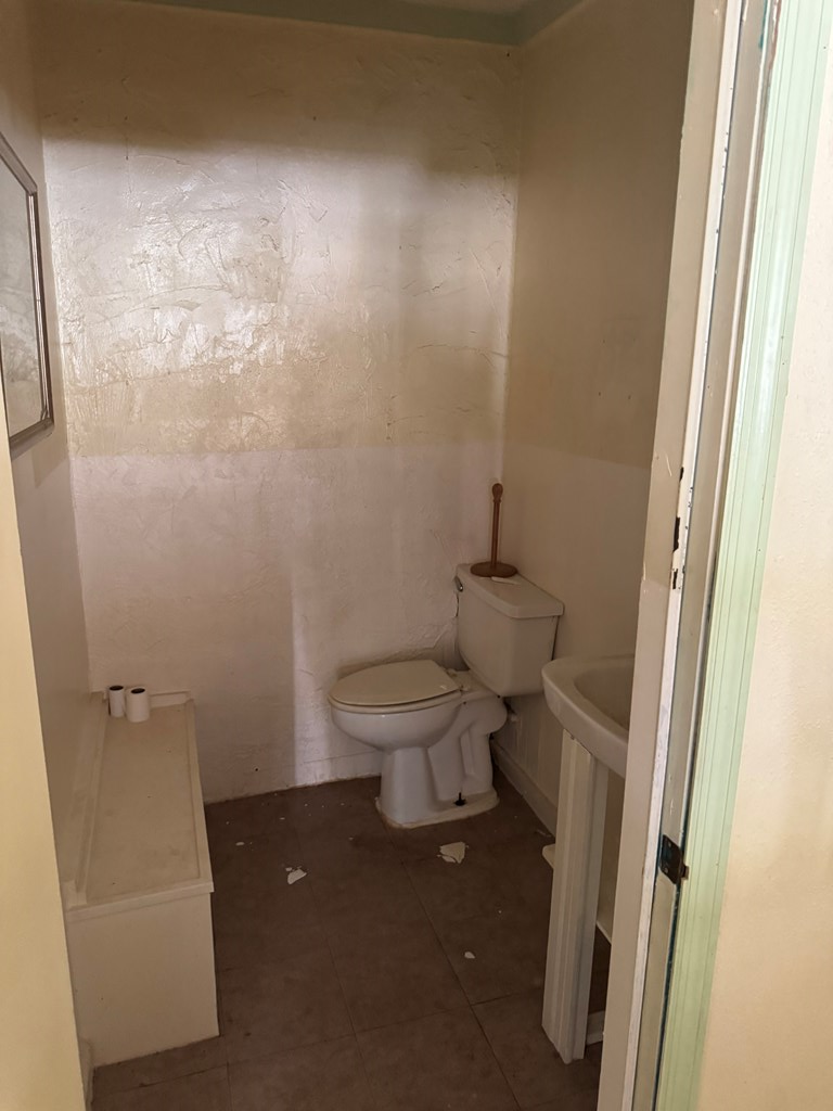 304-306 W 8th St, 32322
