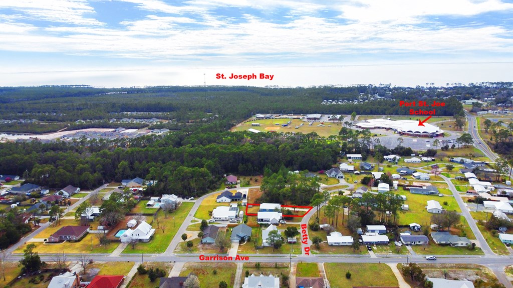 108 Betty Dr, Port St. Joe 32456