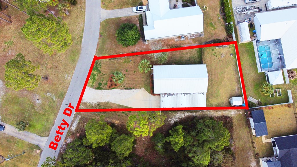 108 Betty Dr, Port St. Joe 32456