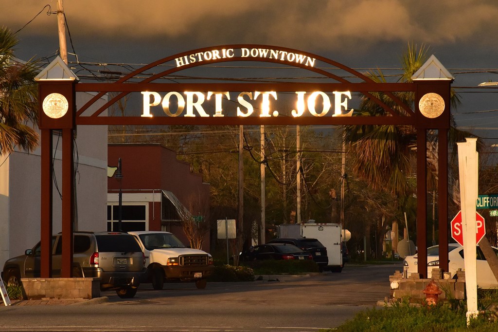 296 Sea Lavender Ln, Port St. Joe 32456