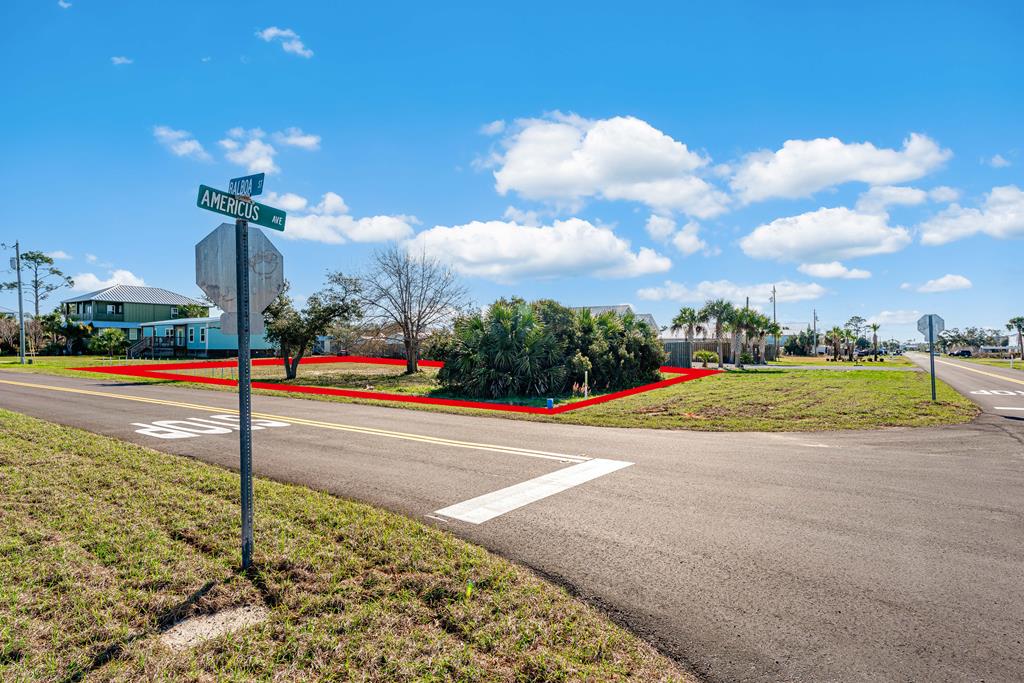 212 Balboa St, Port St. Joe 32456