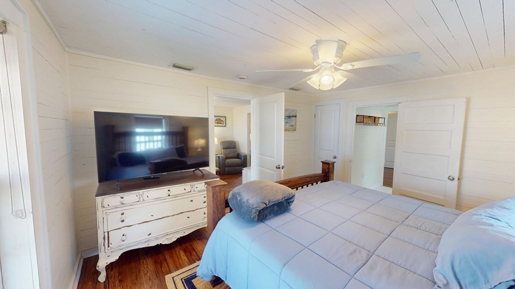 314 6th St, Port St. Joe 32456