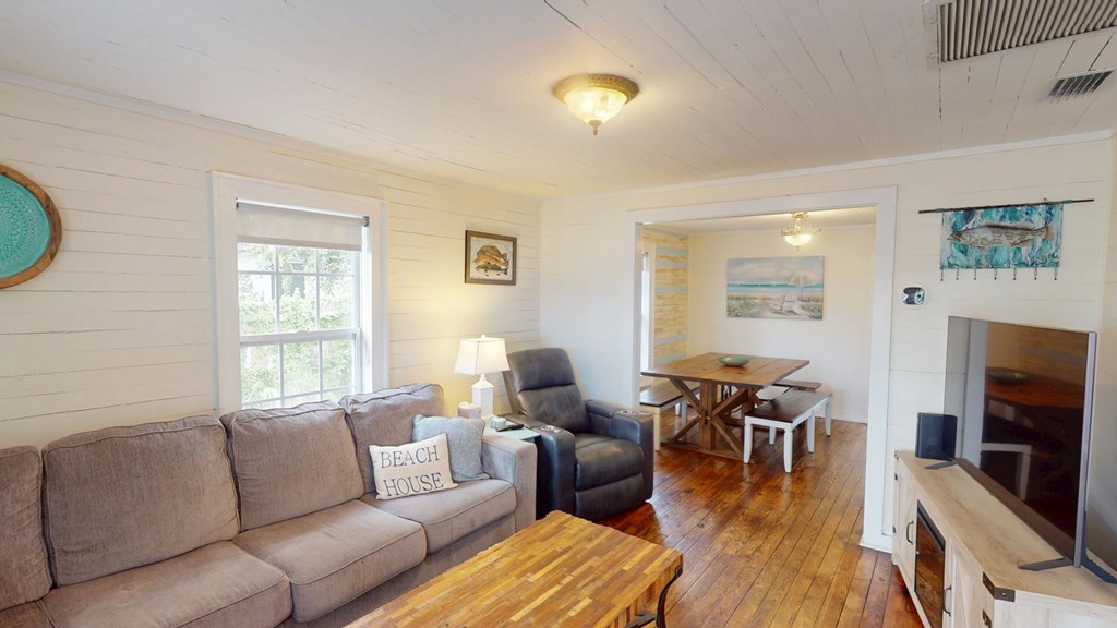 314 6th St, Port St. Joe 32456