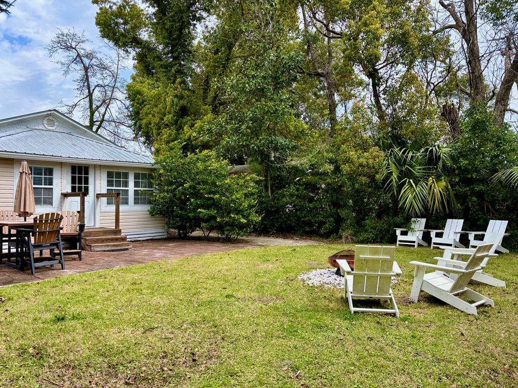 314 6th St, Port St. Joe 32456
