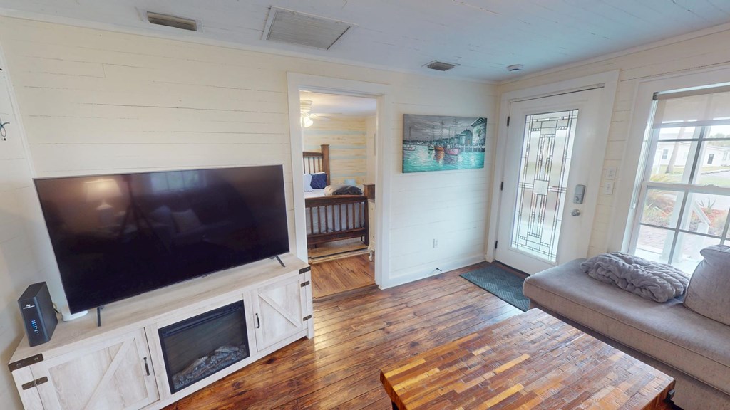 314 6th St, Port St. Joe 32456