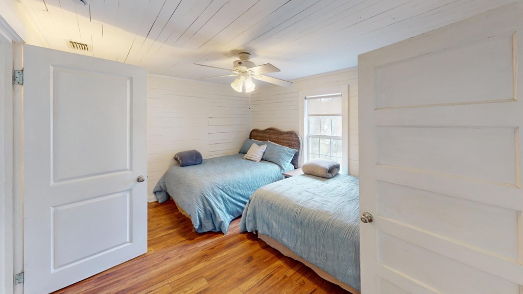 314 6th St, Port St. Joe 32456