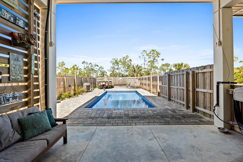 718 Indian Pass Rd, Port St. Joe 32456