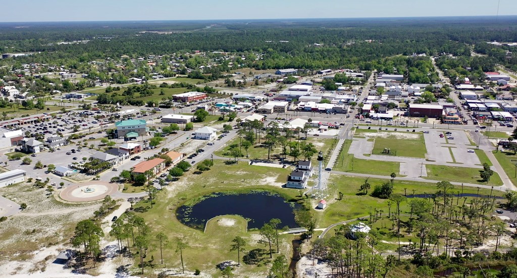 415 Madison St, Port St. Joe 32456