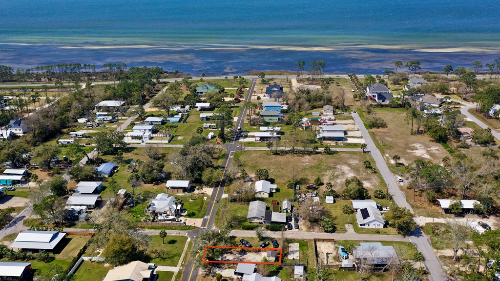 415 Madison St, Port St. Joe 32456