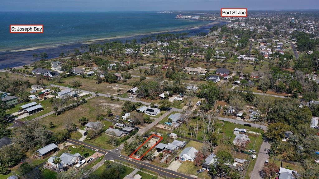 415 Madison St, Port St. Joe 32456