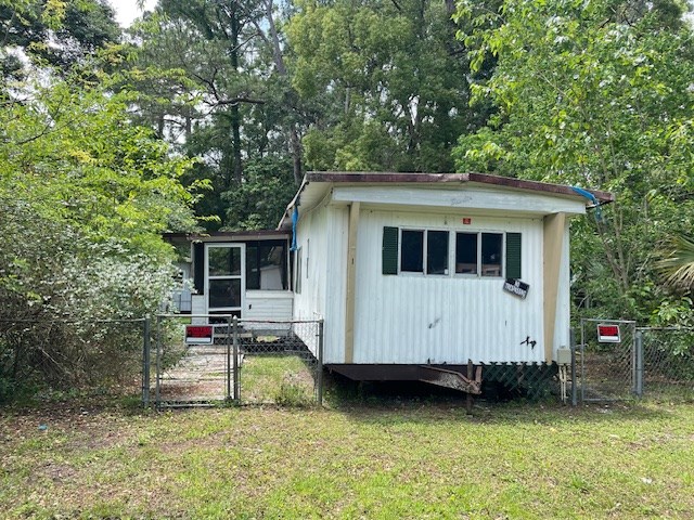 50 Bayview Dr, 32320