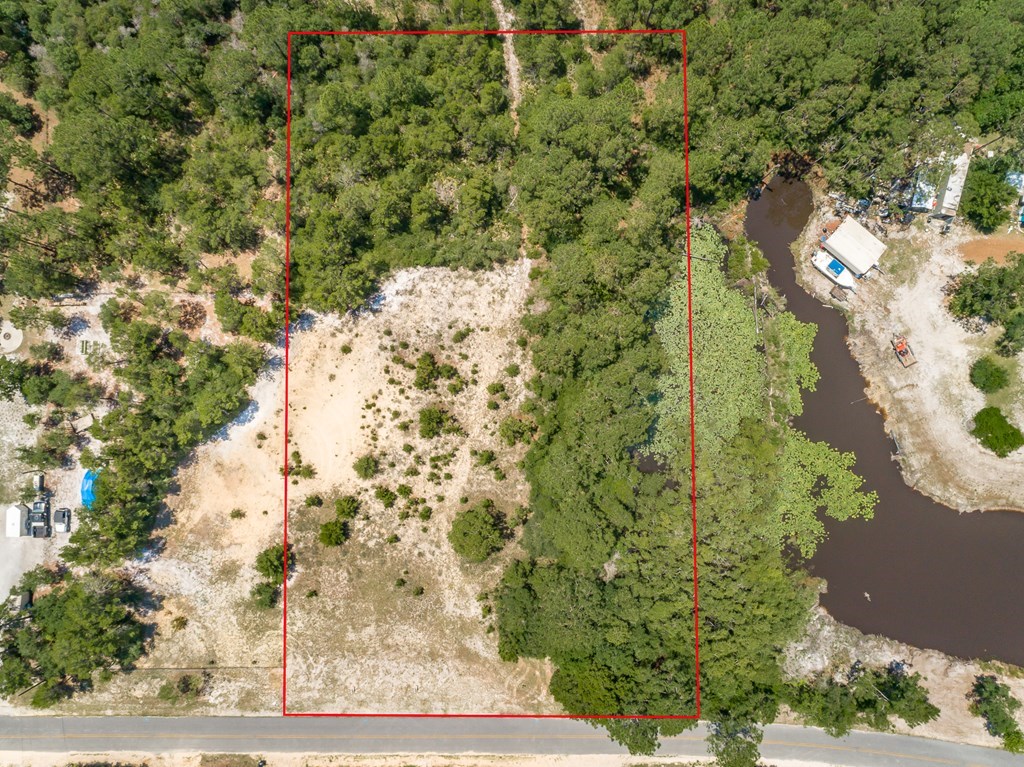 2079 Lighthouse Rd, 32322