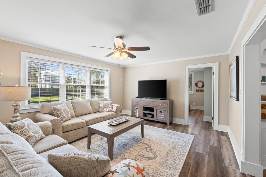 214 8th St, Port St. Joe 32456