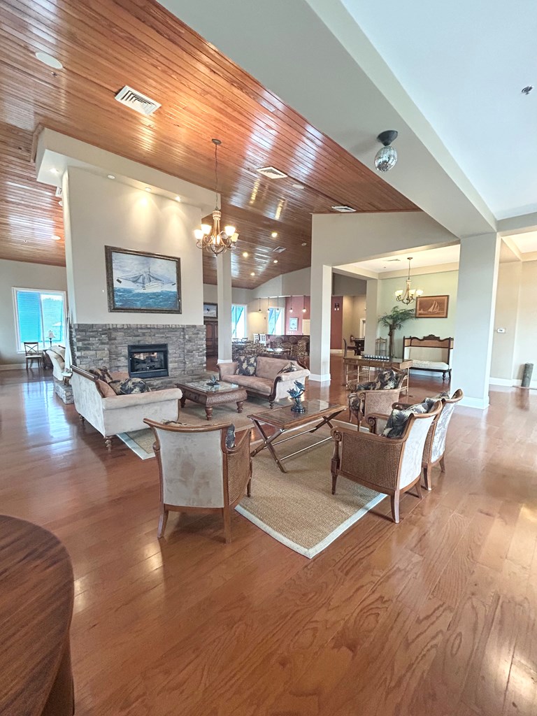 1570 Hwy 98 W # 220, 32322 Unit: B-220