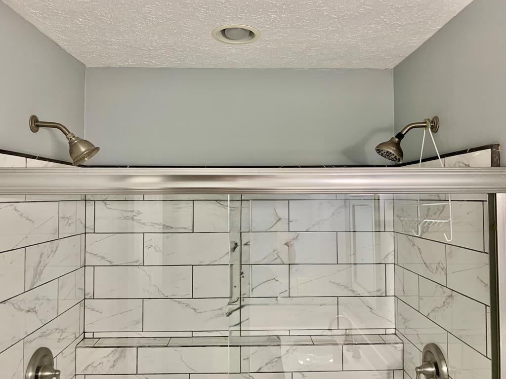 142 Heritage Cir, 32407