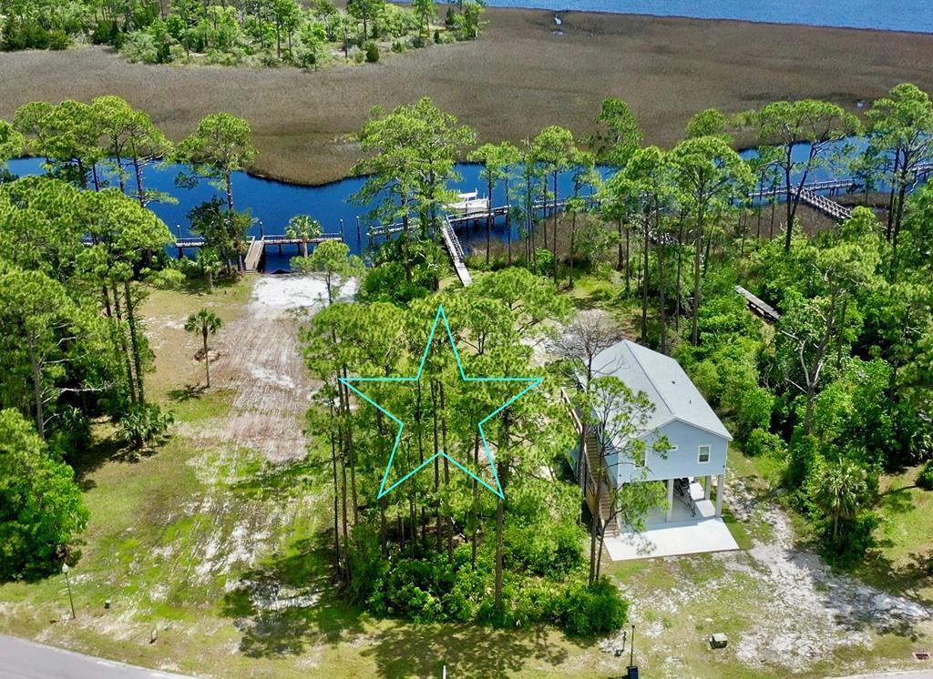 519 Shelly's Loop Rd, 32322