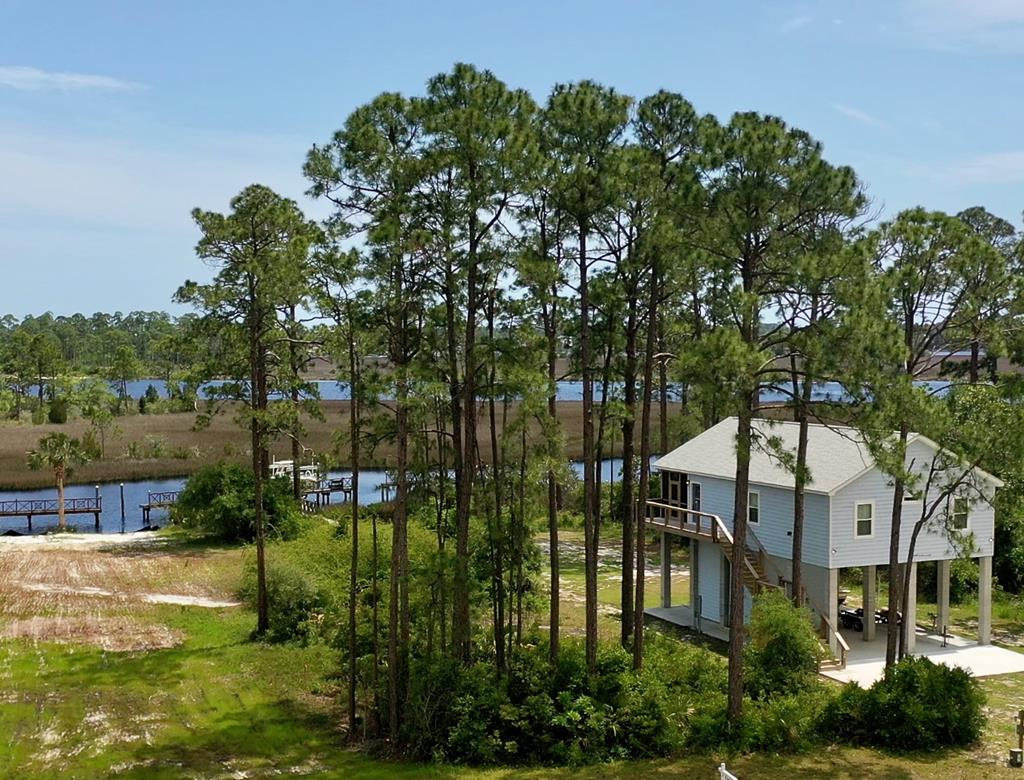 519 Shelly's Loop Rd, 32322
