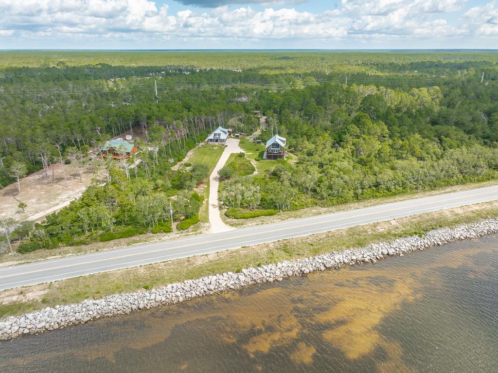 1917 Hwy 98, 32328