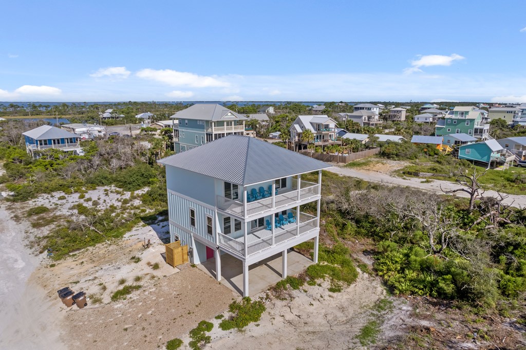 190 Seahorse Ln, 32456