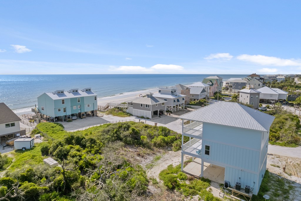 190 Seahorse Ln, 32456