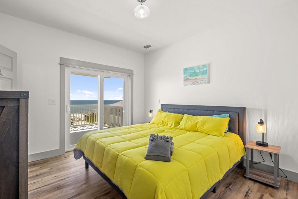 190 Seahorse Ln, 32456