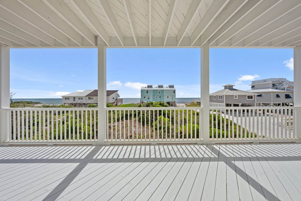 190 Seahorse Ln, 32456