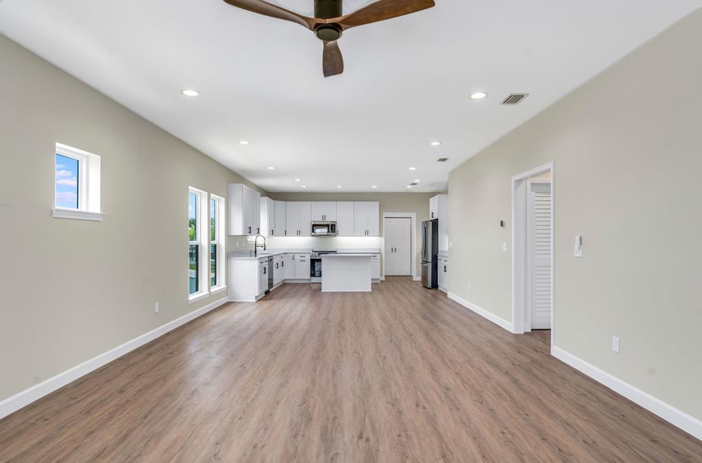 7030 Americus Ave, Port St. Joe 32456