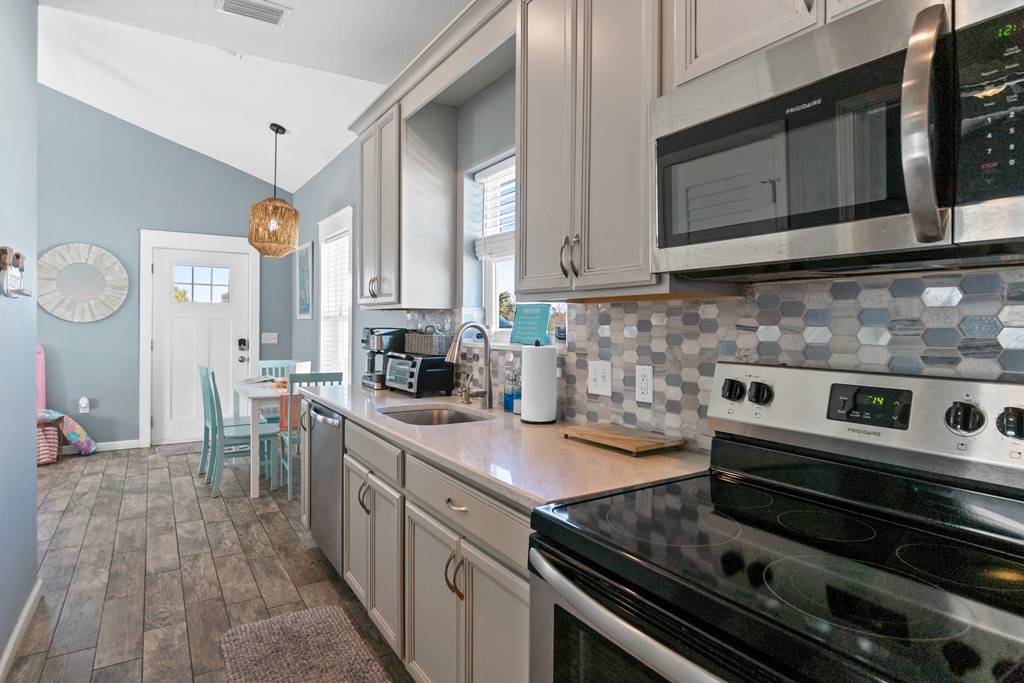 104 Ocean View Dr, 32456