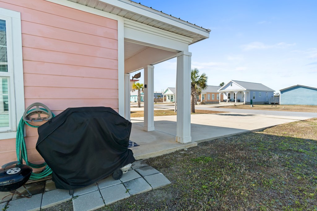 104 Ocean View Dr, 32456