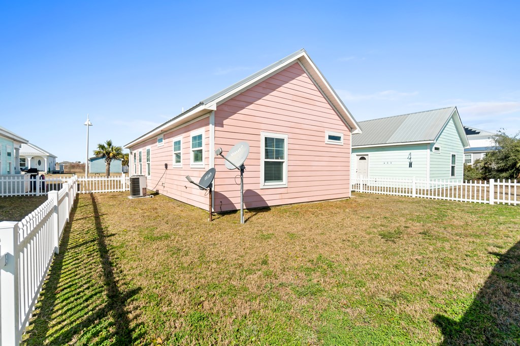 104 Ocean View Dr, 32456